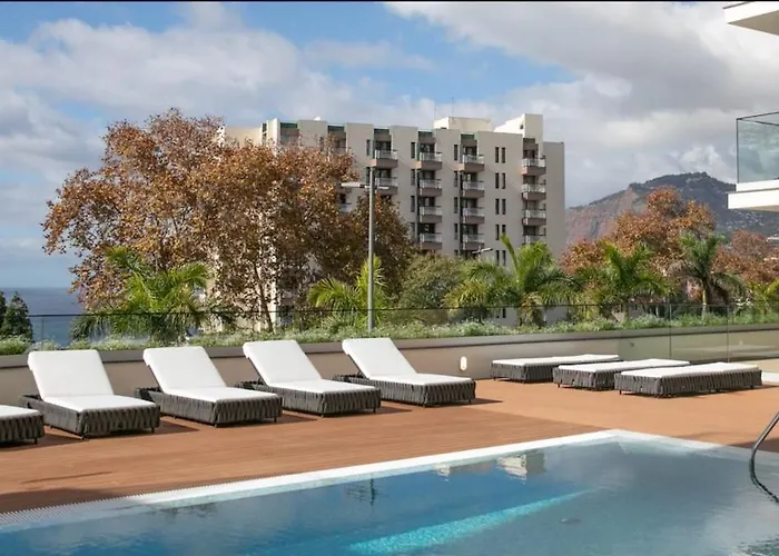 Saint Lucas Suite 1
